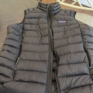 Brand new (no tags) Patagonia Down sweater vest